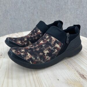 Bzees Axis Womens 9.5M Brown Camo Slip On Comfort Sneakers Side Zip